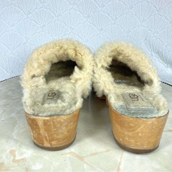 UGG Mules Womens Size 5 Tan Suede Australia Kalie Sheepskin Studded Wooden Clogs - Picture 8 of 13